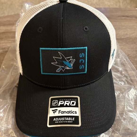 Men's San Jose Sharks Fanatics Black/White Authentic Pro Trucker Snapback Hat - Picture 1 of 2